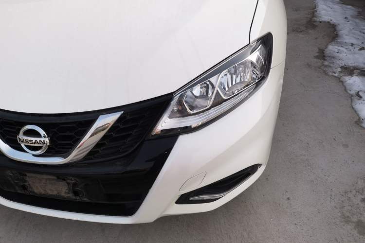 Used Nissan Tiida 2024 1.6L CVT Cool Dynamic Edition Left Front Headlight