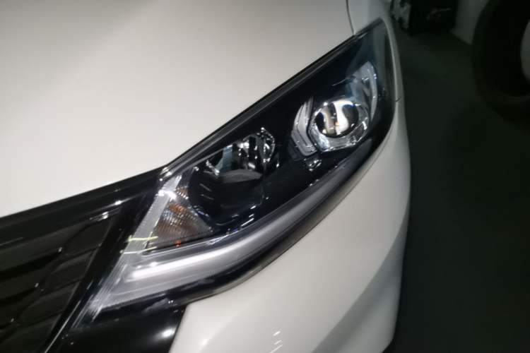 Used Nissan Tiida 2024 1.6L CVT Smart Drive Edition Left Front Headlight