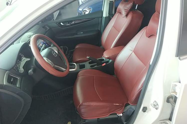 Used Nissan Tiida 2024 1.6L CVT Cool Dynamic Edition Left Front Seat