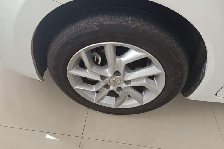 Used Nissan Tiida 2024 1.6L CVT Cool Dynamic Edition Left Front Wheel Hub