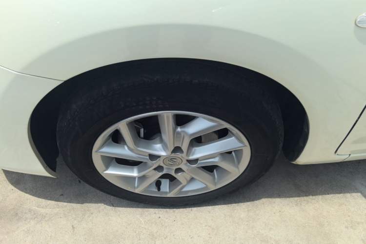 Used Nissan Tiida 2024 1.6L CVT Cool Dynamic Edition Left Front Wheel Hub