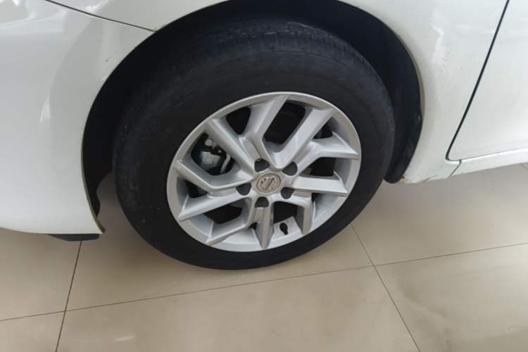 Used Nissan Tiida 2024 1.6L CVT Cool Dynamic Edition Left Front Wheel Hub