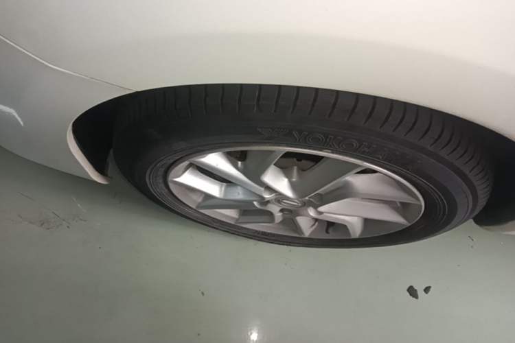 Used Nissan Tiida 2024 1.6L CVT Cool Dynamic Edition Left Front Wheel Hub