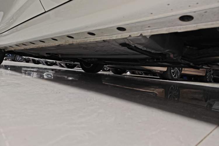 Used Nissan Tiida 2024 1.6L CVT Smart Drive Edition Left Side Sill