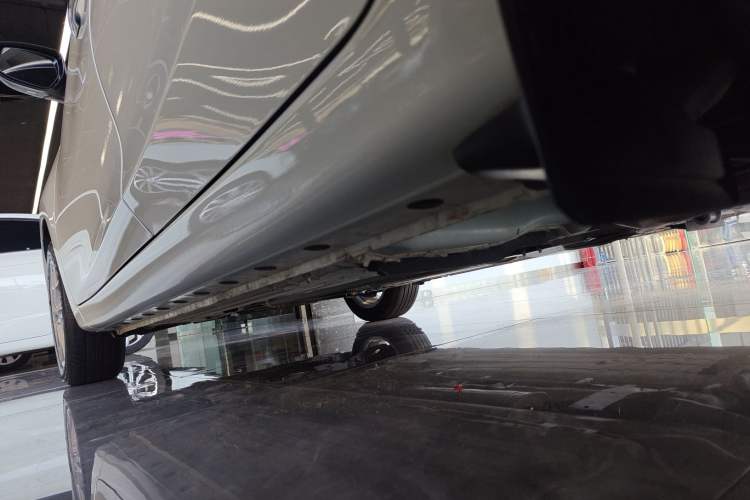 Used Nissan Tiida 2024 1.6L CVT Smart Drive Edition Left Side Sill