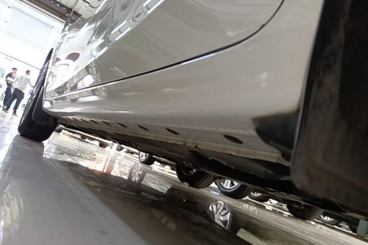 Used Nissan Tiida 2024 1.6L CVT Smart Drive Edition Left Side Sill