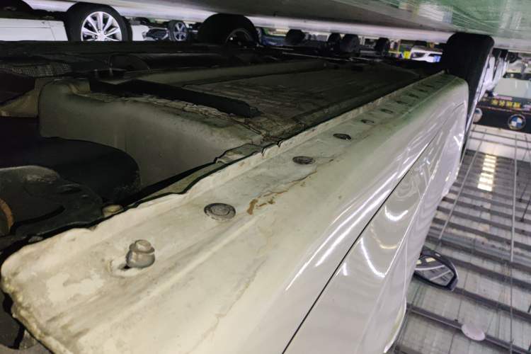 Used Nissan Tiida 2024 1.6L CVT Cool Dynamic Edition Left Side Sill