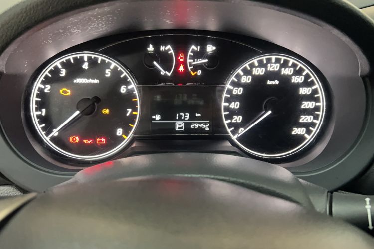 Used Nissan Tiida 2024 1.6L CVT Cool Dynamic Edition Odometer Close Up