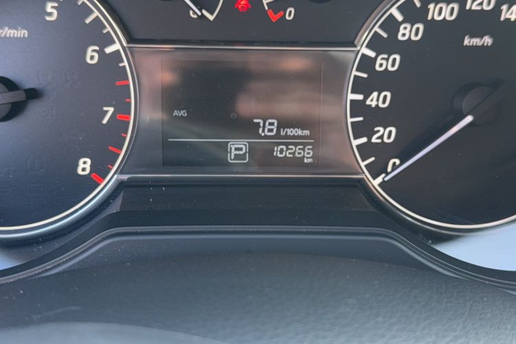 Used Nissan Tiida 2024 1.6L CVT Cool Dynamic Edition Odometer Close Up