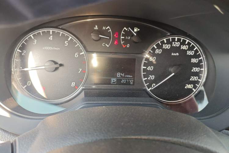 Used Nissan Tiida 2024 1.6L CVT Cool Dynamic Edition Odometer Close Up