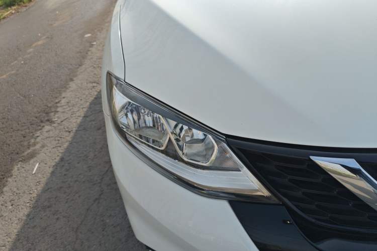 Used Nissan Tiida 2024 1.6L CVT Cool Dynamic Edition Right Front Headlight