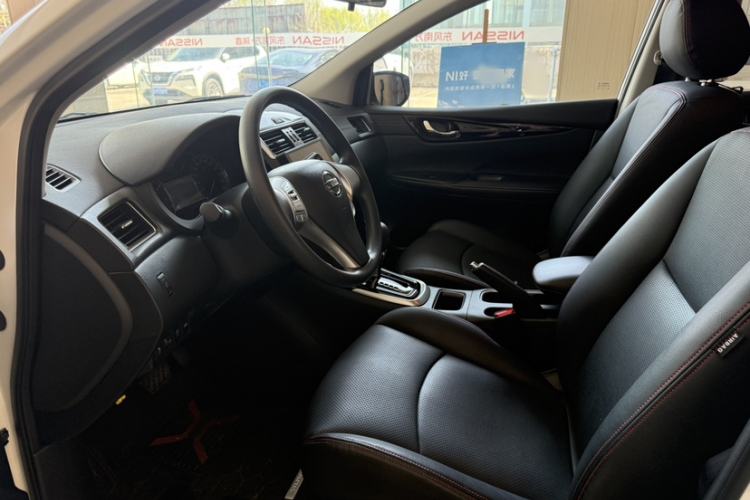 Used Nissan Tiida 2024 1.6L CVT Cool Dynamic Edition Right Front Seat