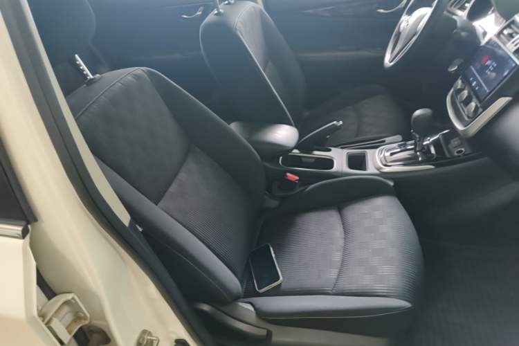 Used Nissan Tiida 2024 1.6L CVT Cool Dynamic Edition Right Front Seat