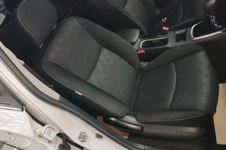 Used Nissan Tiida 2024 1.6L CVT Cool Dynamic Edition Right Front Seat