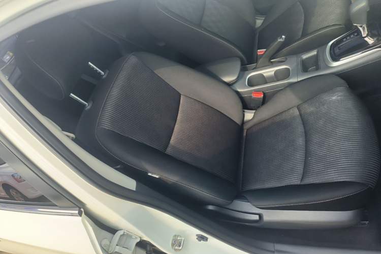 Used Nissan Tiida 2024 1.6L CVT Cool Dynamic Edition Right Front Seat