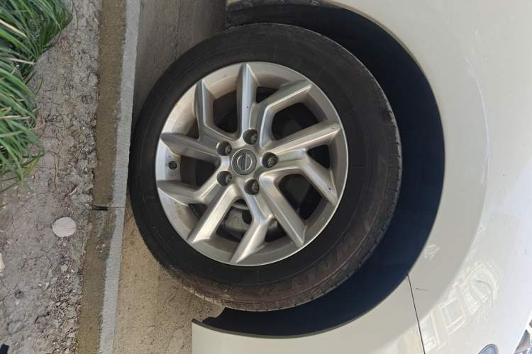 Used Nissan Tiida 2024 1.6L CVT Smart Drive Edition Right Front Wheel Hub