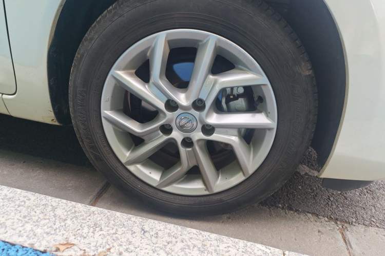 Used Nissan Tiida 2024 1.6L CVT Cool Dynamic Edition Right Front Wheel Hub