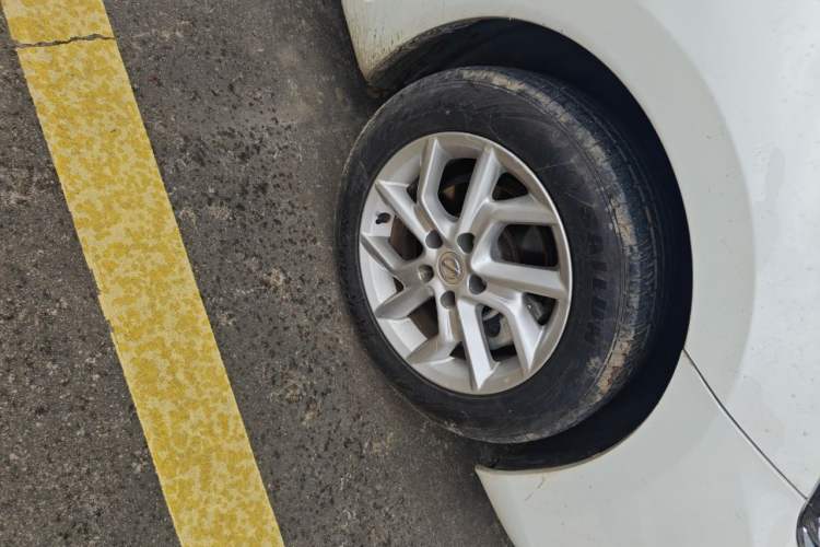 Used Nissan Tiida 2024 1.6L CVT Smart Drive Edition Right Front Wheel Hub