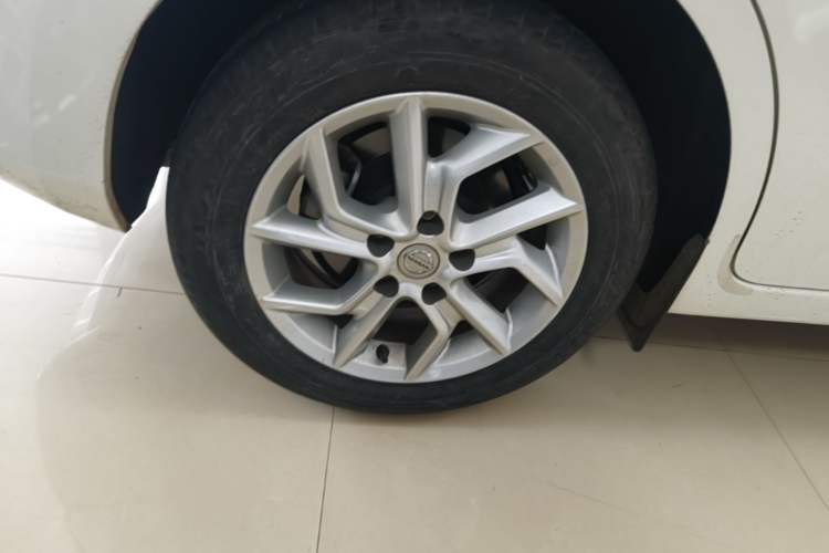 Used Nissan Tiida 2024 1.6L CVT Cool Dynamic Edition Right Rear Wheel Hub