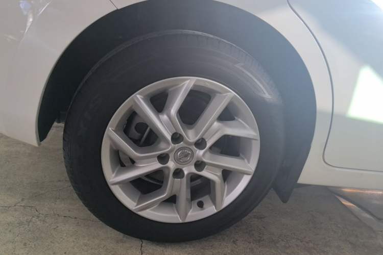 Used Nissan Tiida 2024 1.6L CVT Smart Drive Edition Right Rear Wheel Hub