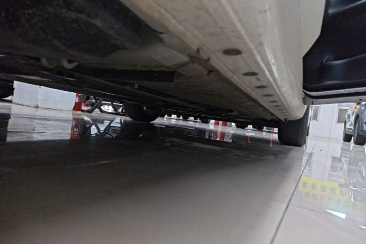 Used Nissan Tiida 2024 1.6L CVT Smart Drive Edition Right Side Sill