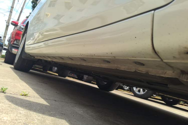 Used Nissan Tiida 2024 1.6L CVT Cool Dynamic Edition Right Side Sill