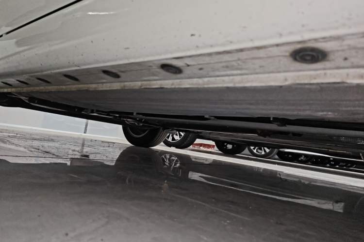 Used Nissan Tiida 2024 1.6L CVT Smart Drive Edition Right Side Sill