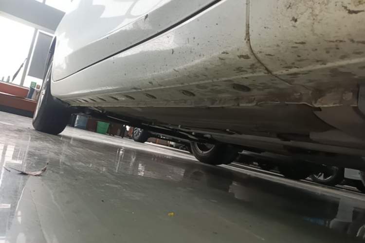 Used Nissan Tiida 2024 1.6L CVT Cool Dynamic Edition Right Side Sill