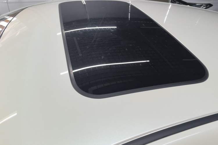 Used Nissan Tiida 2024 1.6L CVT Cool Dynamic Edition Roof