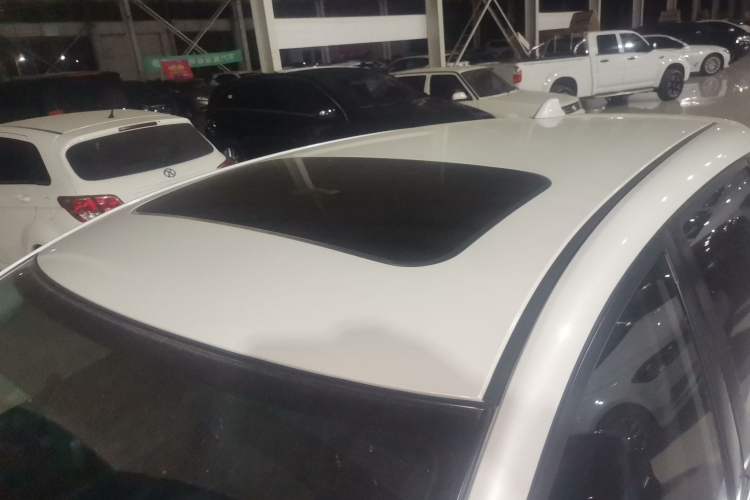 Used Nissan Tiida 2024 1.6L CVT Cool Dynamic Edition Roof