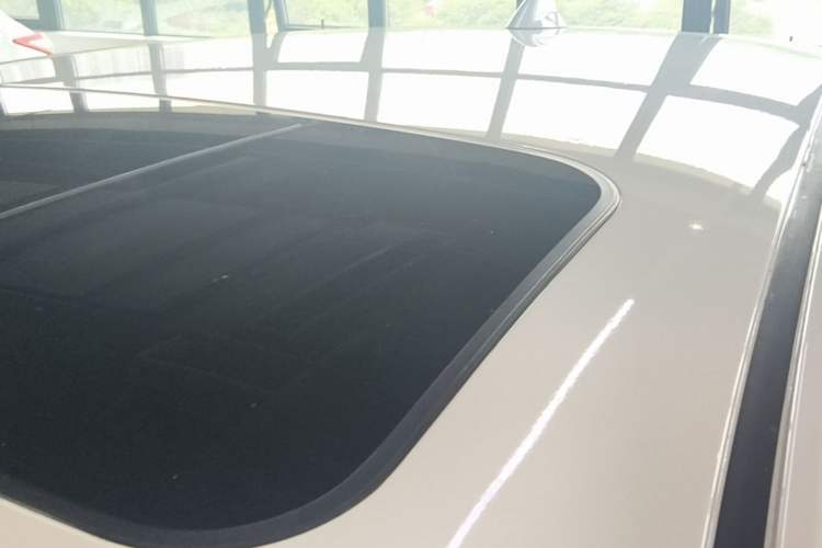 Used Nissan Tiida 2024 1.6L CVT Cool Dynamic Edition Roof