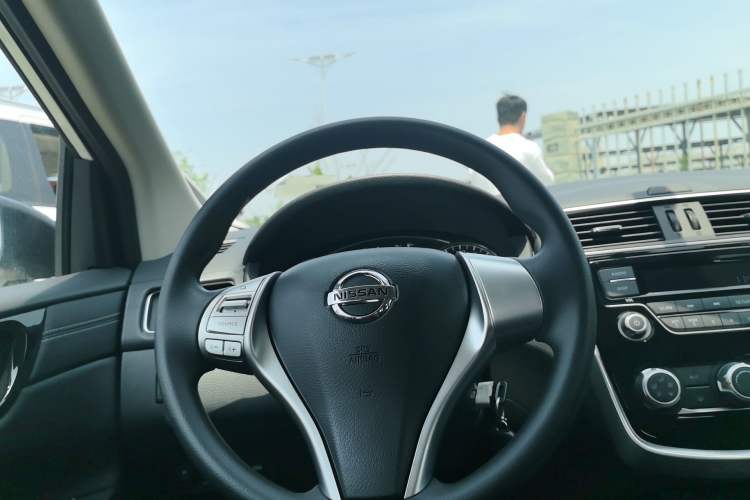 Used Nissan Tiida 2024 1.6L CVT Cool Dynamic Edition Steering Wheel