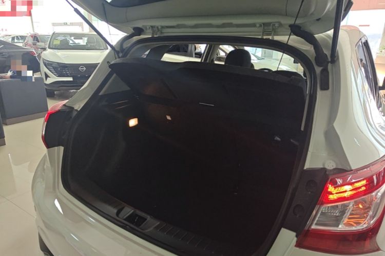 Used Nissan Tiida 2024 1.6L CVT Cool Dynamic Edition Trunk