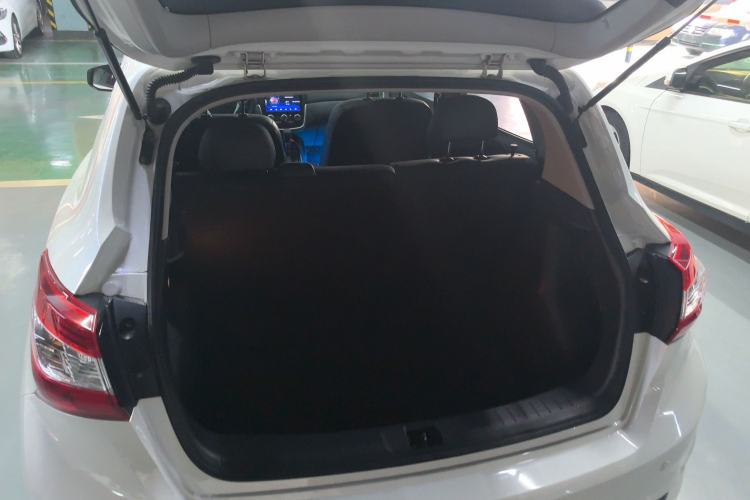 Used Nissan Tiida 2024 1.6L CVT Cool Dynamic Edition Trunk