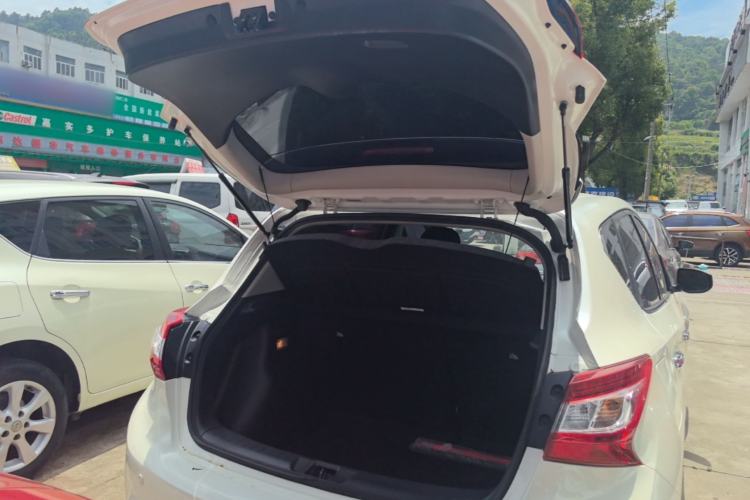Used Nissan Tiida 2024 1.6L CVT Cool Dynamic Edition Trunk