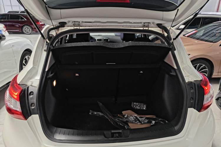Used Nissan Tiida 2024 1.6L CVT Smart Drive Edition Trunk