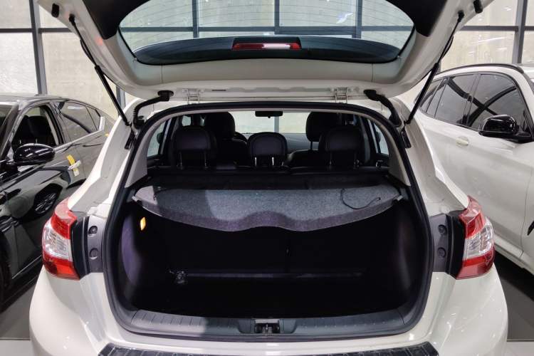 Used Nissan Tiida 2024 1.6L CVT Smart Drive Edition Trunk