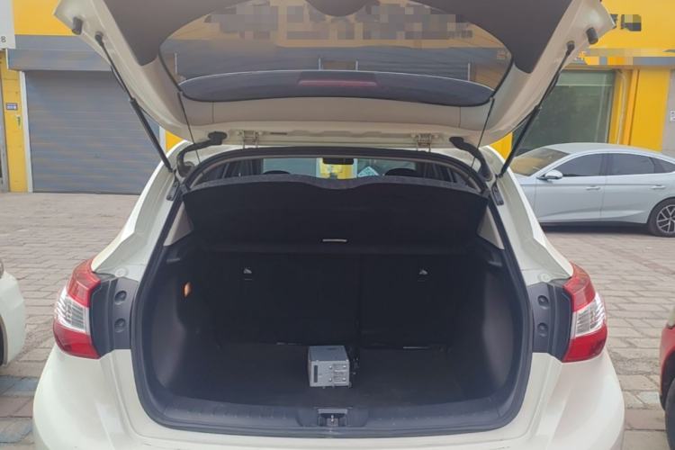 Used Nissan Tiida 2024 1.6L CVT Cool Dynamic Edition Trunk