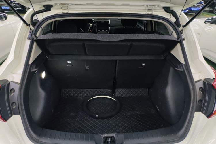 Used Nissan Tiida 2024 1.6L CVT Cool Dynamic Edition Trunk