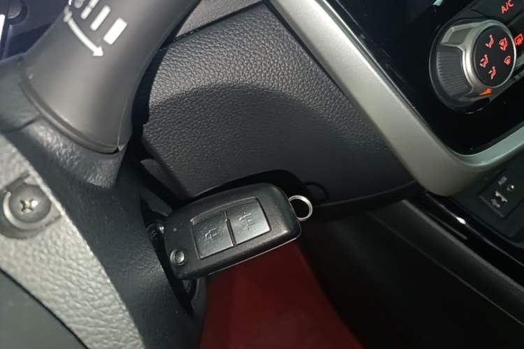 Used Nissan Tiida 2024 1.6L CVT Cool Dynamic Edition Vehicle Key