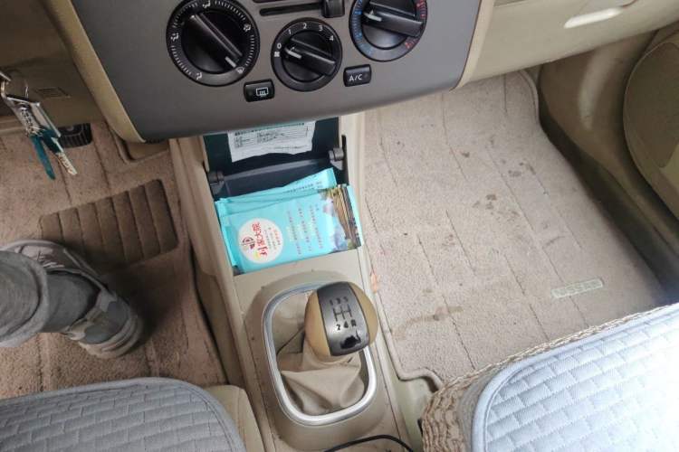 Used Nissan Tiida Sedan 2005 1.6L Gear Lever