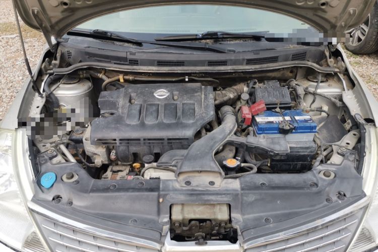 Used Nissan Tiida Sedan 2005 1.6JE AT Engine Bay