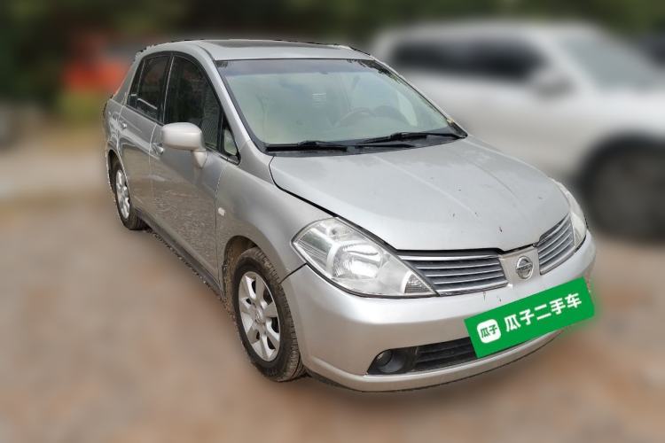 Used Nissan Tiida Sedan 2005 1.6JE AT Front Right 45 Deg