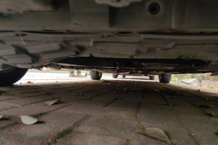 Used Nissan Tiida Sedan 2006 1.6JE AT Chassis Front