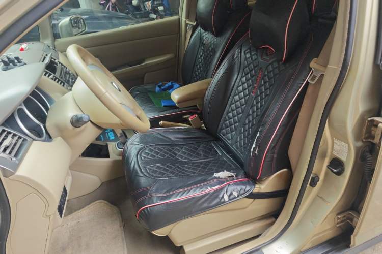 Used Nissan Tiida Sedan 2006 1.6 JC AT Left Front Seat