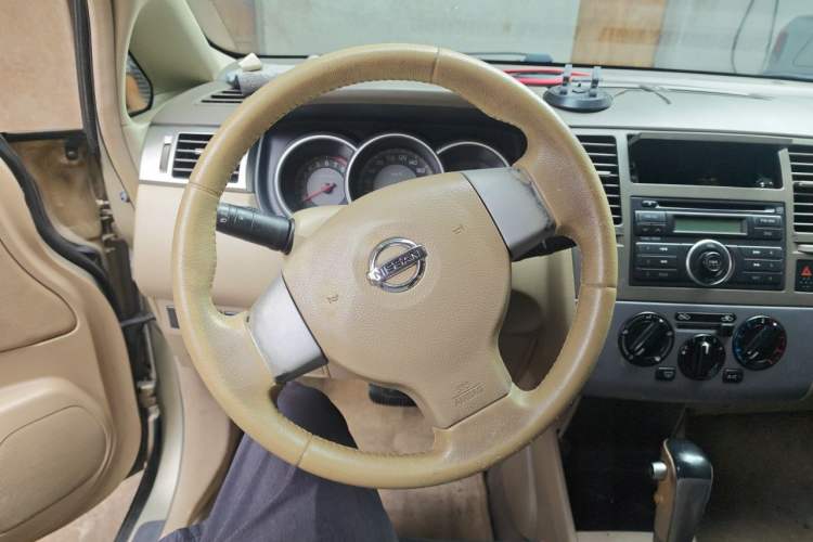 Used Nissan Tiida Sedan 2006 1.6 JC AT Steering Wheel