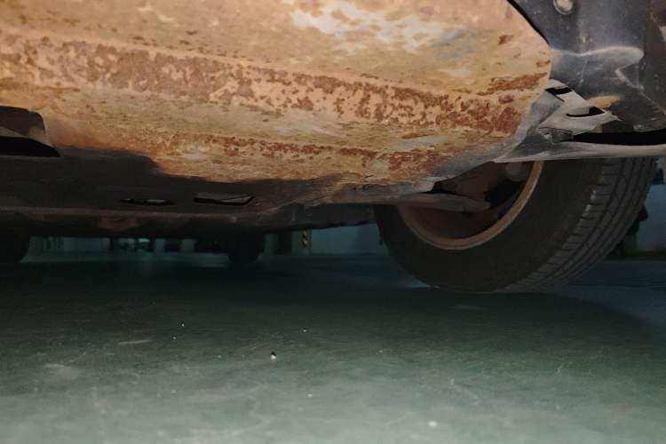 Used Nissan Tiida Sedan 2006 1.6JE MT Chassis Front Left