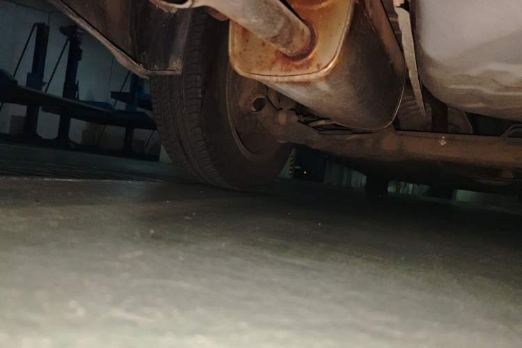 Used Nissan Tiida Sedan 2006 1.6JE MT Chassis Rear Left