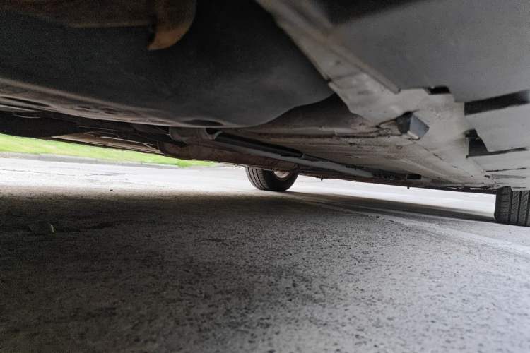 Used Nissan Tiida Sedan 2006 1.6JE AT Chassis Rear Right