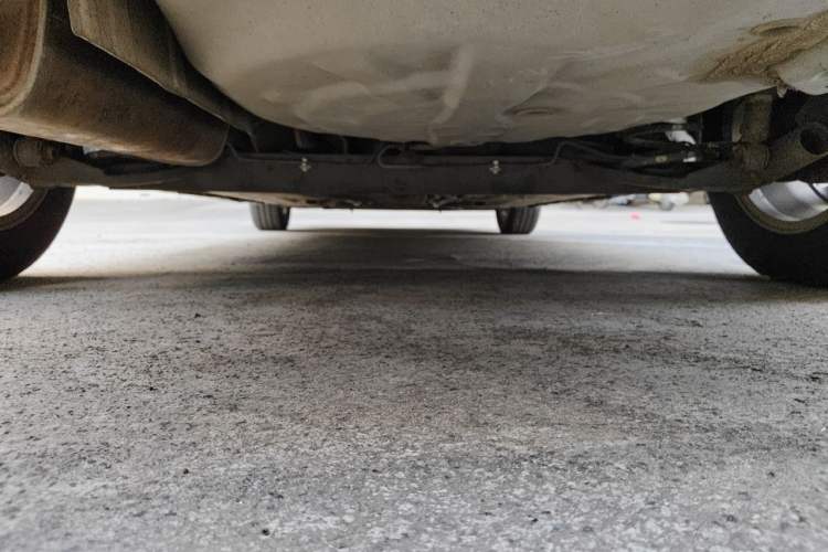Used Nissan Tiida Sedan 2006 1.6JE AT Chassis Rear